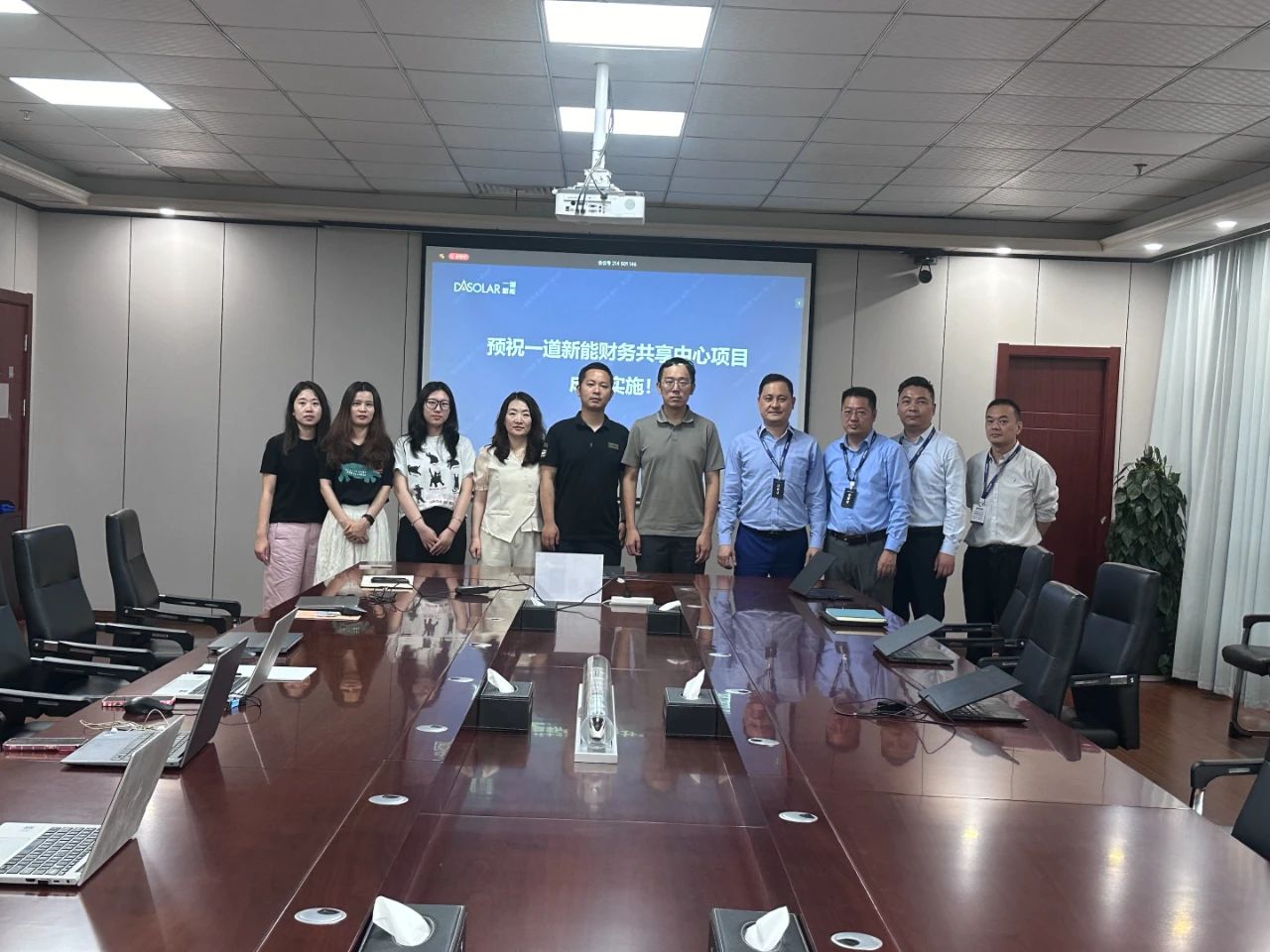 ��Ŀ������һ��������������Ϣ��������������������������������ϵͳ��������ܿ�����